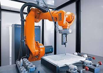 Manutenção de robôs abb